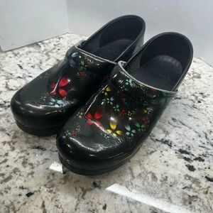 Dankso Women’s Patent Leather Floral Print Size 39 (8.5-9)